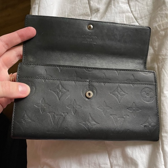 LOUIS VUITTON Monogram Empreinte Wallet - Picture 11 of 13